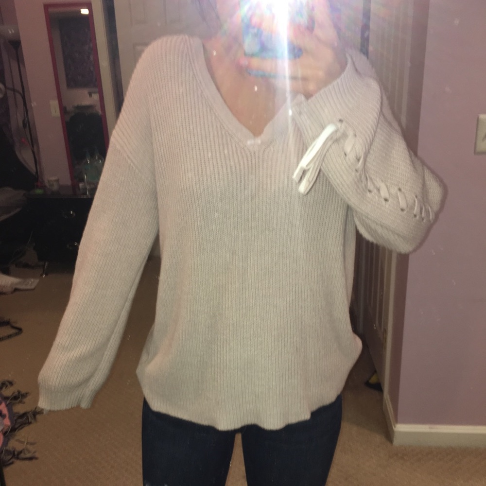 American Eagle sweater